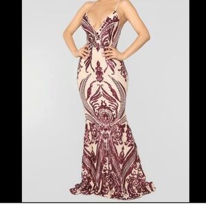 NWT Fashionnova Around the World Sequin Dress in Wine Women’s XS